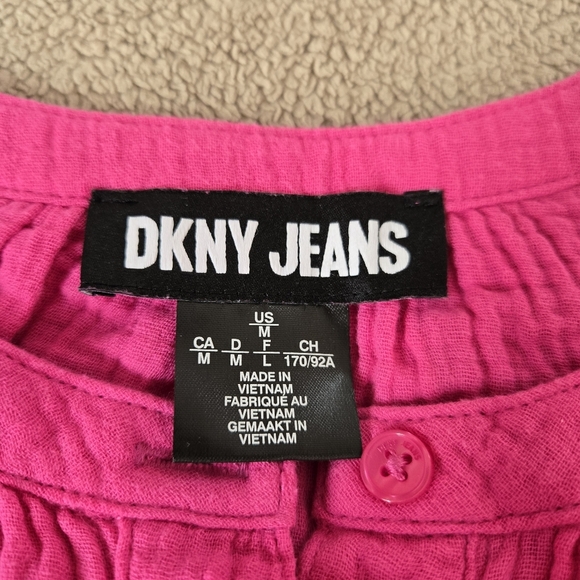 DKNY Jeans Hanley Textured Gauze Fuchsia Button Blouse M 100% Cotton - Picture 4 of 10